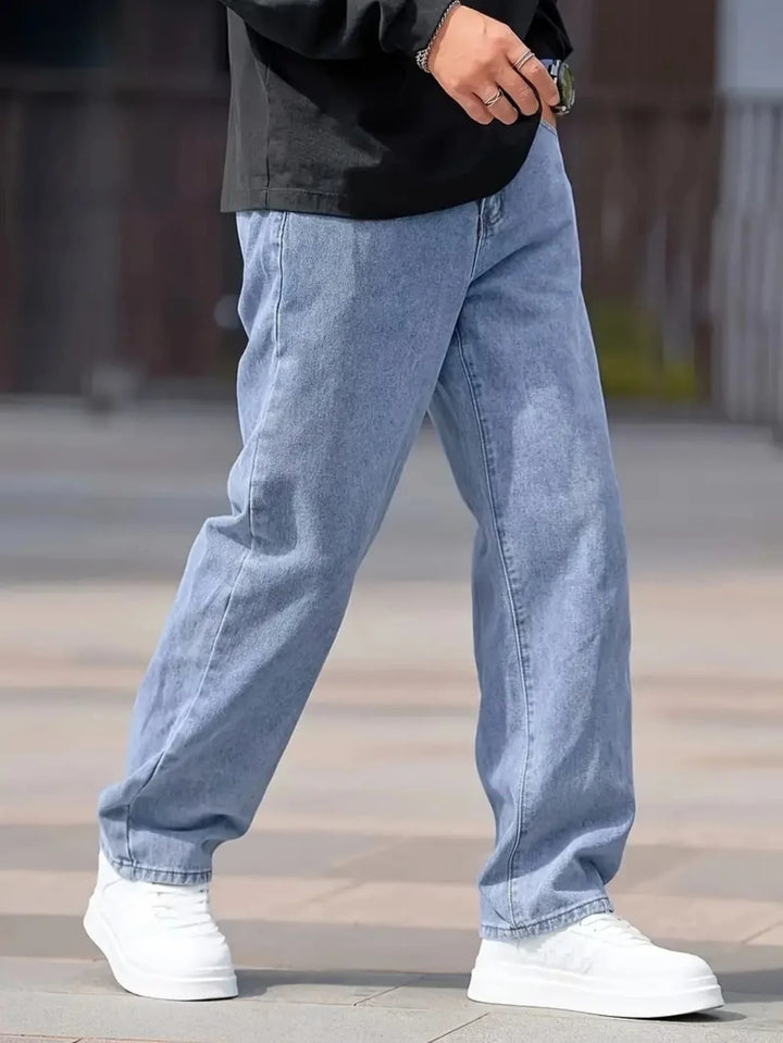 Men’s Everyday Blue Jeans, Lightweight Soft Denim, Streetwear to Smart Casual Transition