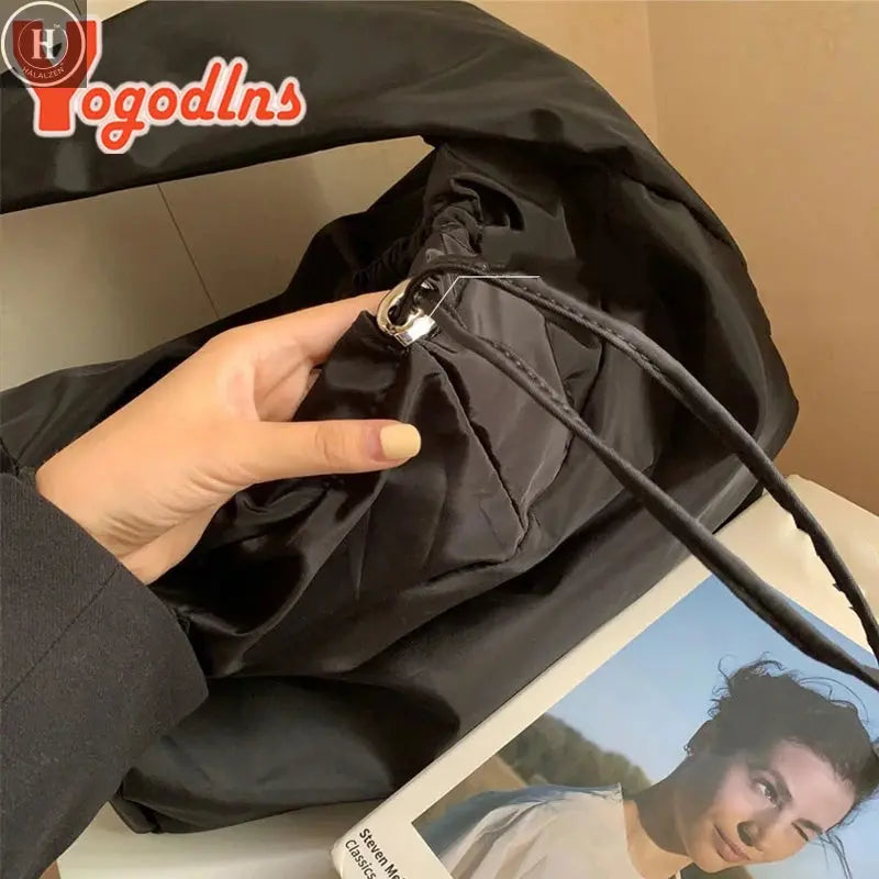 Yogodlns Large Capcaity Nylon Shoulder Bag Female Travel Light Tote Bag Casual Solid Color Crossbody Bag Designer Hobo Bag Purse HALALZEN