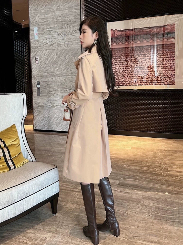 European Station Counter 2024 Spring and Autumn British Style Accessible Luxury Design Elegant Double Breasted Mid Length Long Length Trench Coat Women's Coat