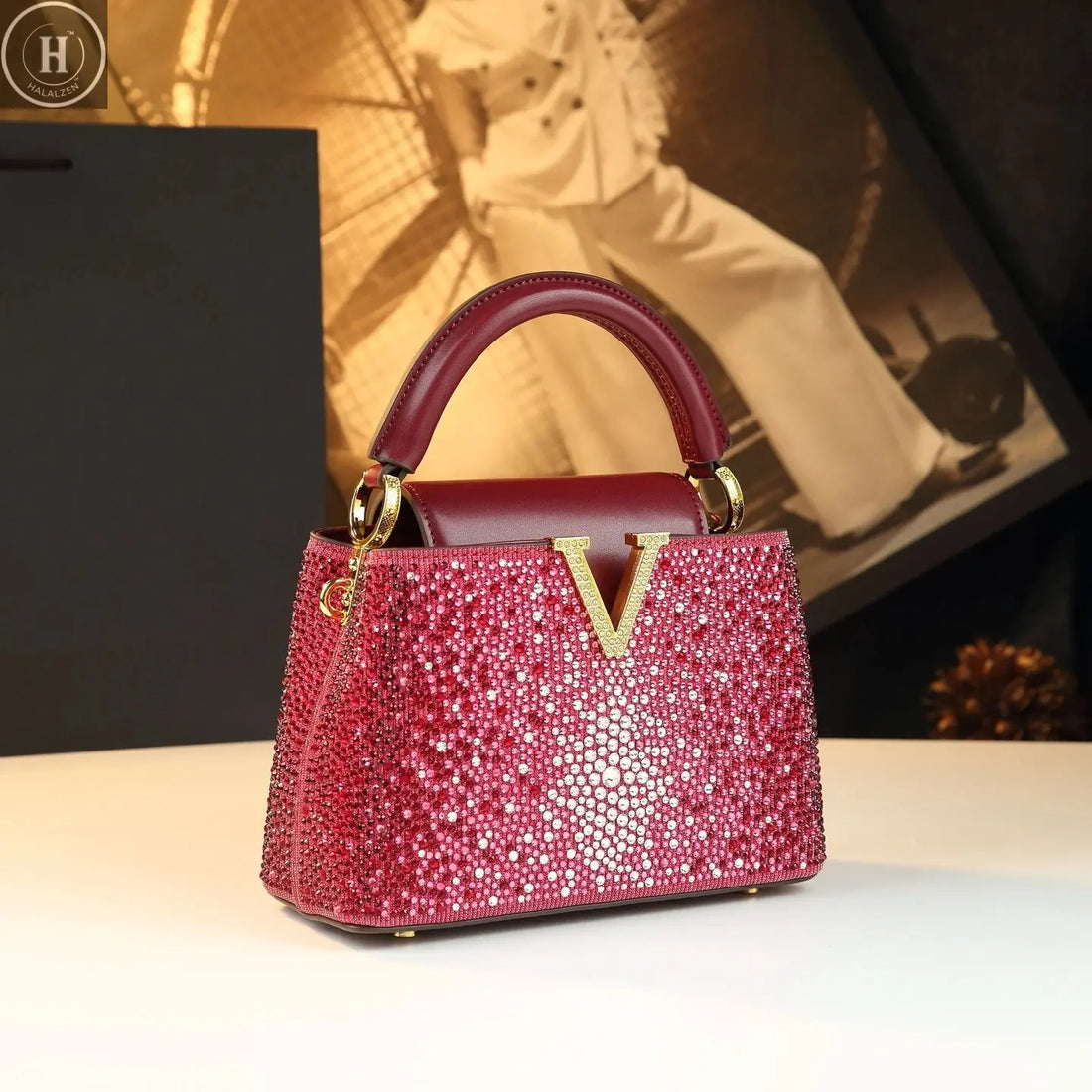 Luxury Fashion Diamonds Women's Handbags 2025 New V Letter Small Shoulder Crossbody Bag Genuine Leather Messenger Shell Bags HALALZEN