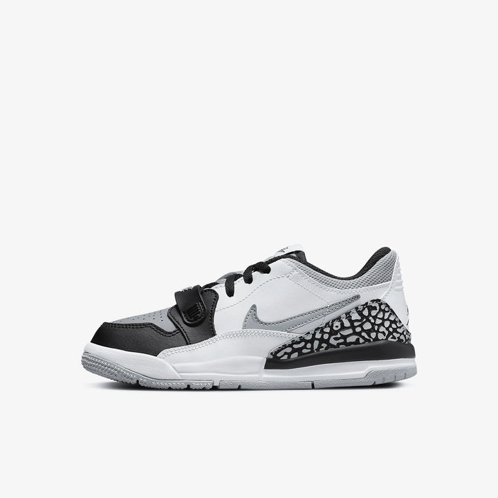 Nike Authentic Jordan Little Kids Low-Top Breathable Classic Basketball Shoes CD9055-105