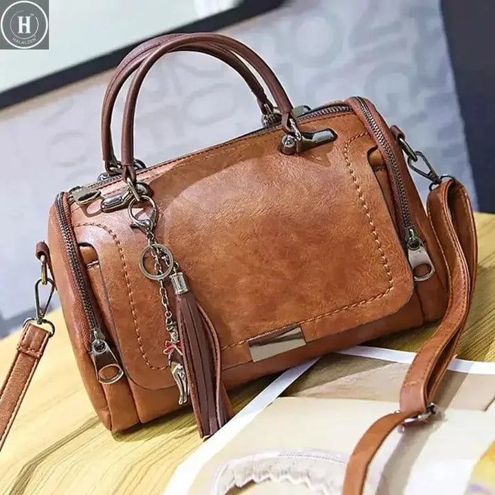 Large Capacity Shoulder Bag for Women with Tassel Decoration Fashion Detachable Chain Boston Handbag Shoulder Bag HALALZEN