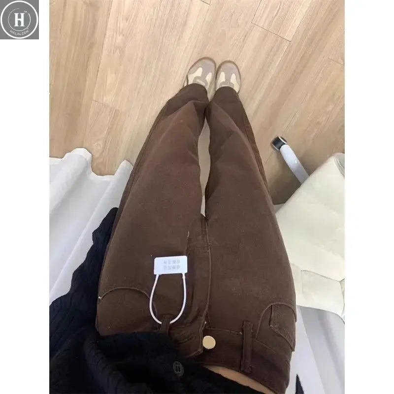 Plus Size Brown Wide Leg Jeans Women's Slim Straight Denim Pants High Waist Straight Cut Trousers for Pear Shaped Body Halalzen UK