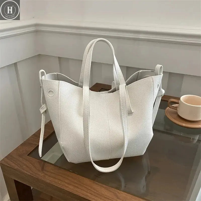 Stylish Casual Tote Bag, Large Capacity PU Leather Handbag Women Wing Bag, Fashionable Woman Bags, Commuting Shoulder Armpit Bag HALALZEN