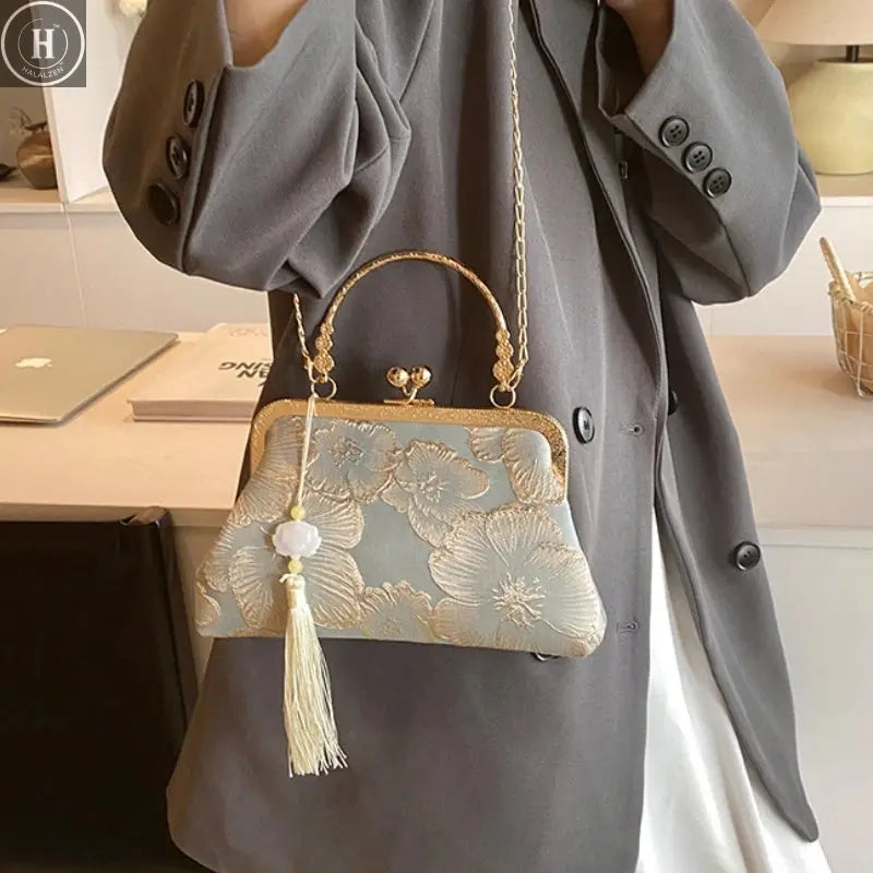 Chinese Style Embroidered Shoulder Bag Elegant Handbag Retro Small Square Bag Wedding Party Luxury Designer Women Evening Clutch HALALZEN