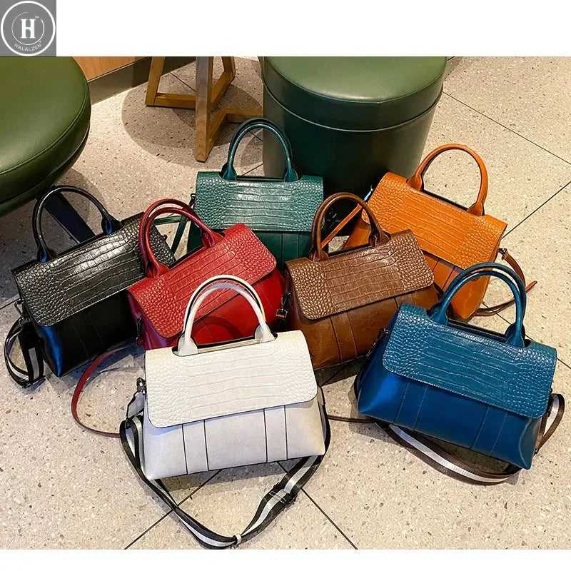 Women's Cow Real Leather Crossbody Bag Female Cowhide Designer Luxury Shoulder Bags Ladies Casual Retro Large Capacity Handbag HALALZEN