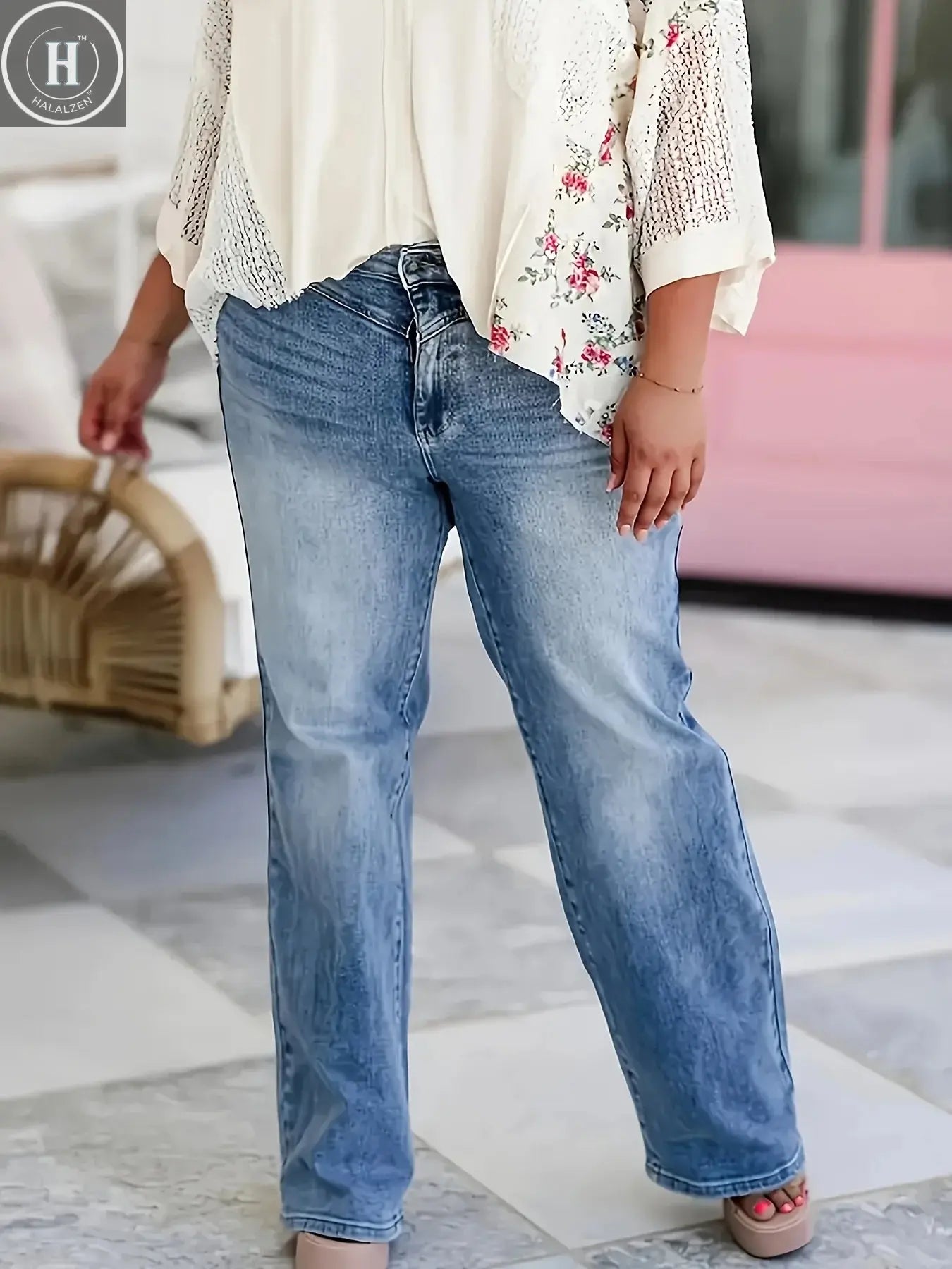 Women's Plus Size Straight Jeans - Summer Temperament Commuter Washed Plus Size Pocket Solid Color Elegant Jeans Halalzen UK