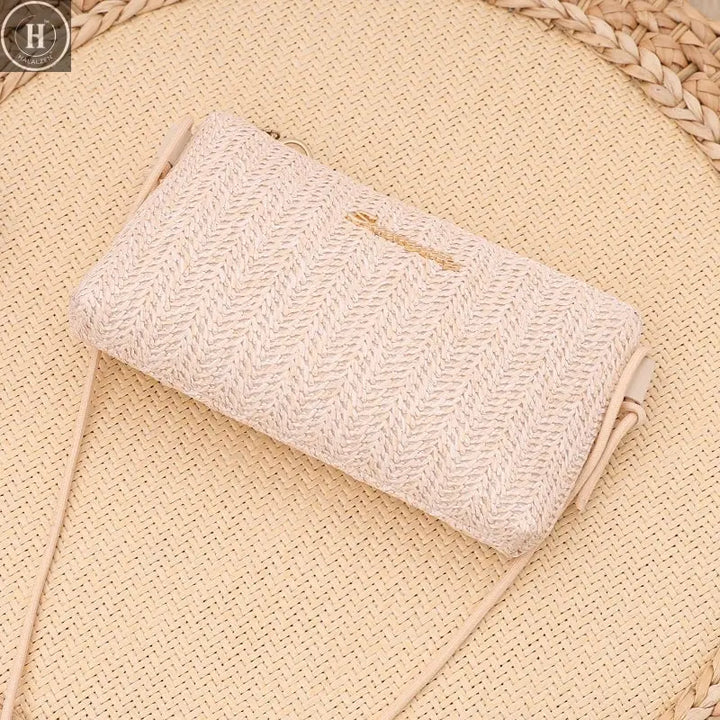 Fresh and simple pastoral shoulder women's bag trendy versatile shoulder bag niche sweet and creative messenger bag HALALZEN