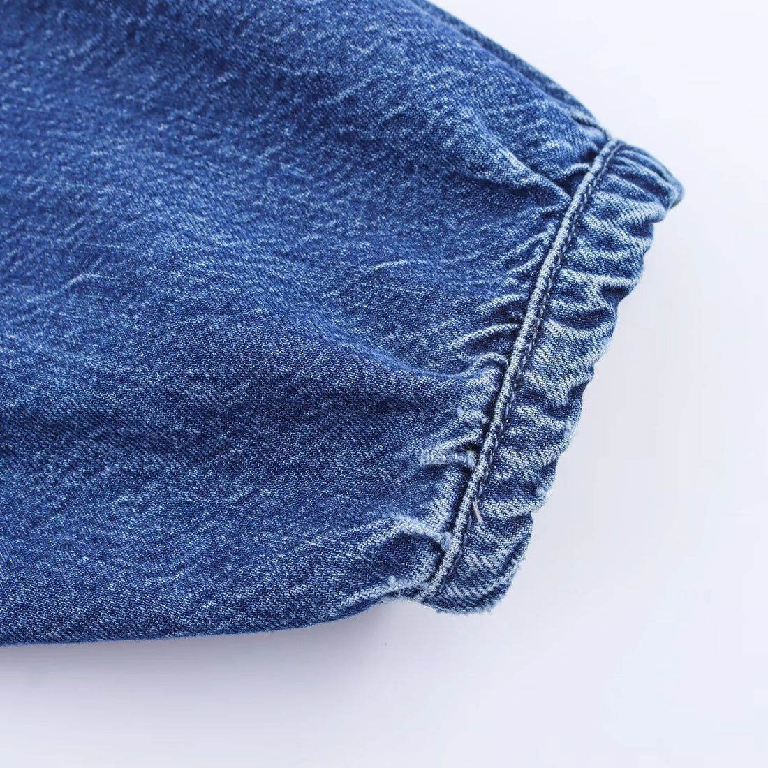 2025 autumn new women's clothing simple casual versatile loose layered V-neck long sleeved denim shirt top