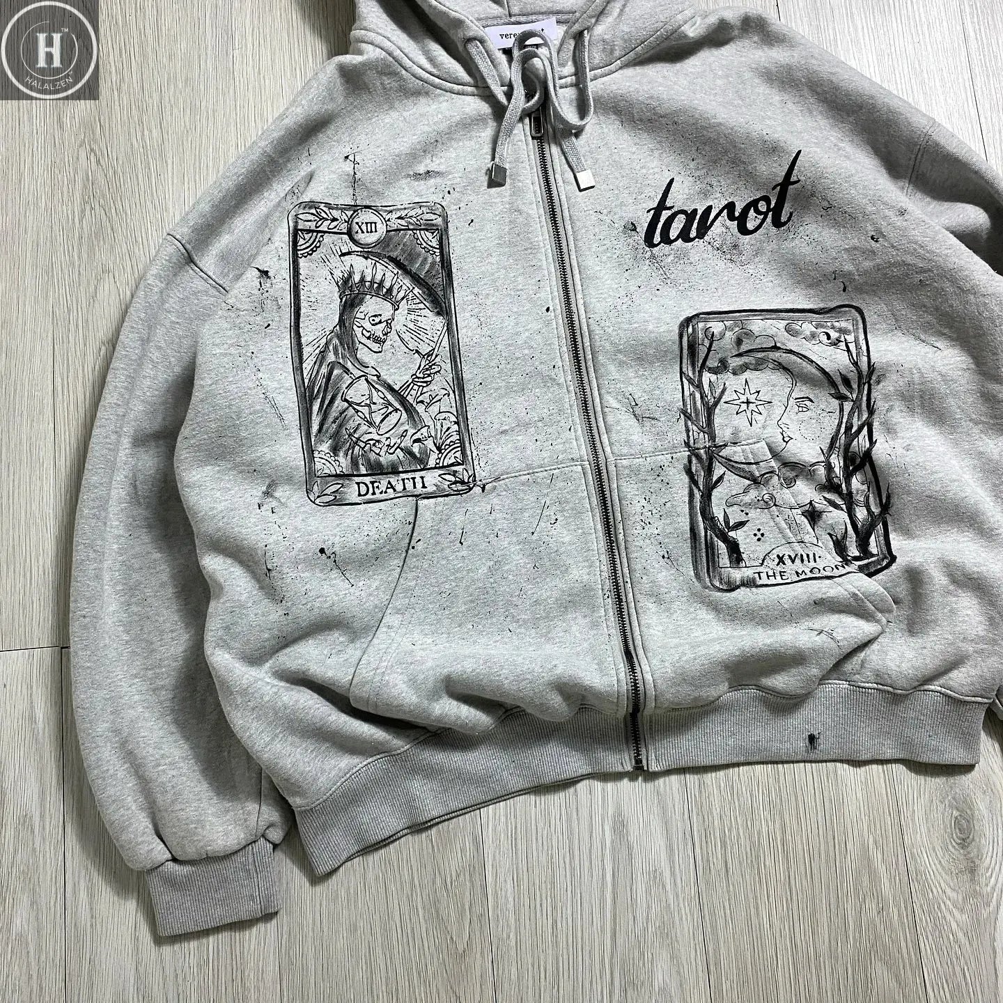 Mysterious tarot card printed hooded sweatshirt retro old splash ink Indonesian slogan trendy cardigan HALALZEN
