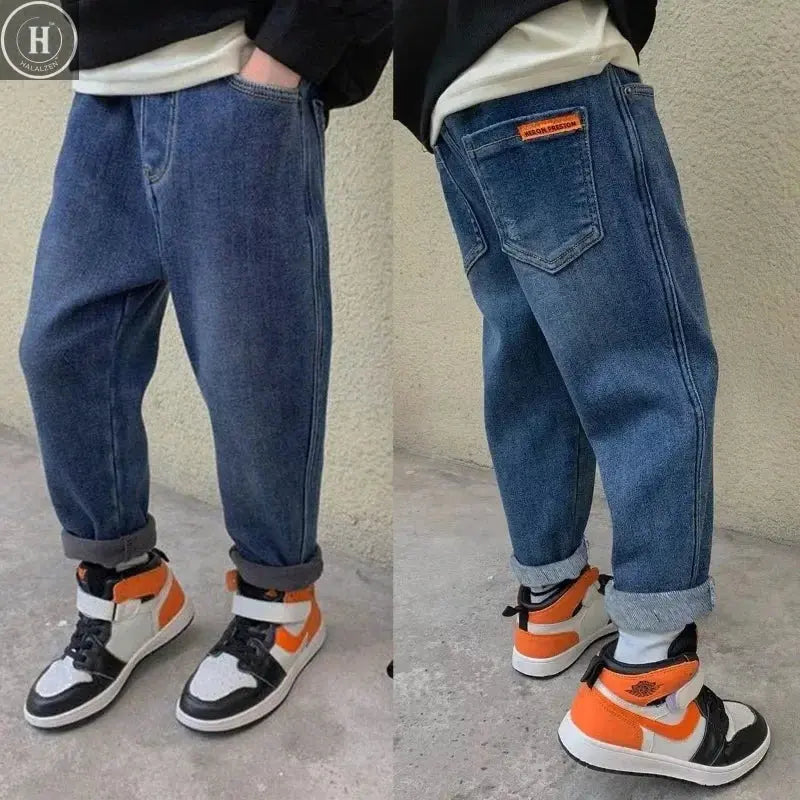 Boys' Pants Thickened One piece Velvet 2023 New Children's Fashionable Loose Jeans for Autumn and Winter Outwear HALALZEN