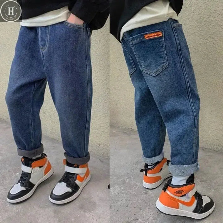 Boys' Pants Thickened One piece Velvet 2023 New Children's Fashionable Loose Jeans for Autumn and Winter Outwear HALALZEN