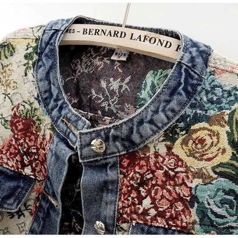 Chinese retro jacquard long-sleeved round neck denim jacket women's spring new fashion temperament short Joker little jacket.