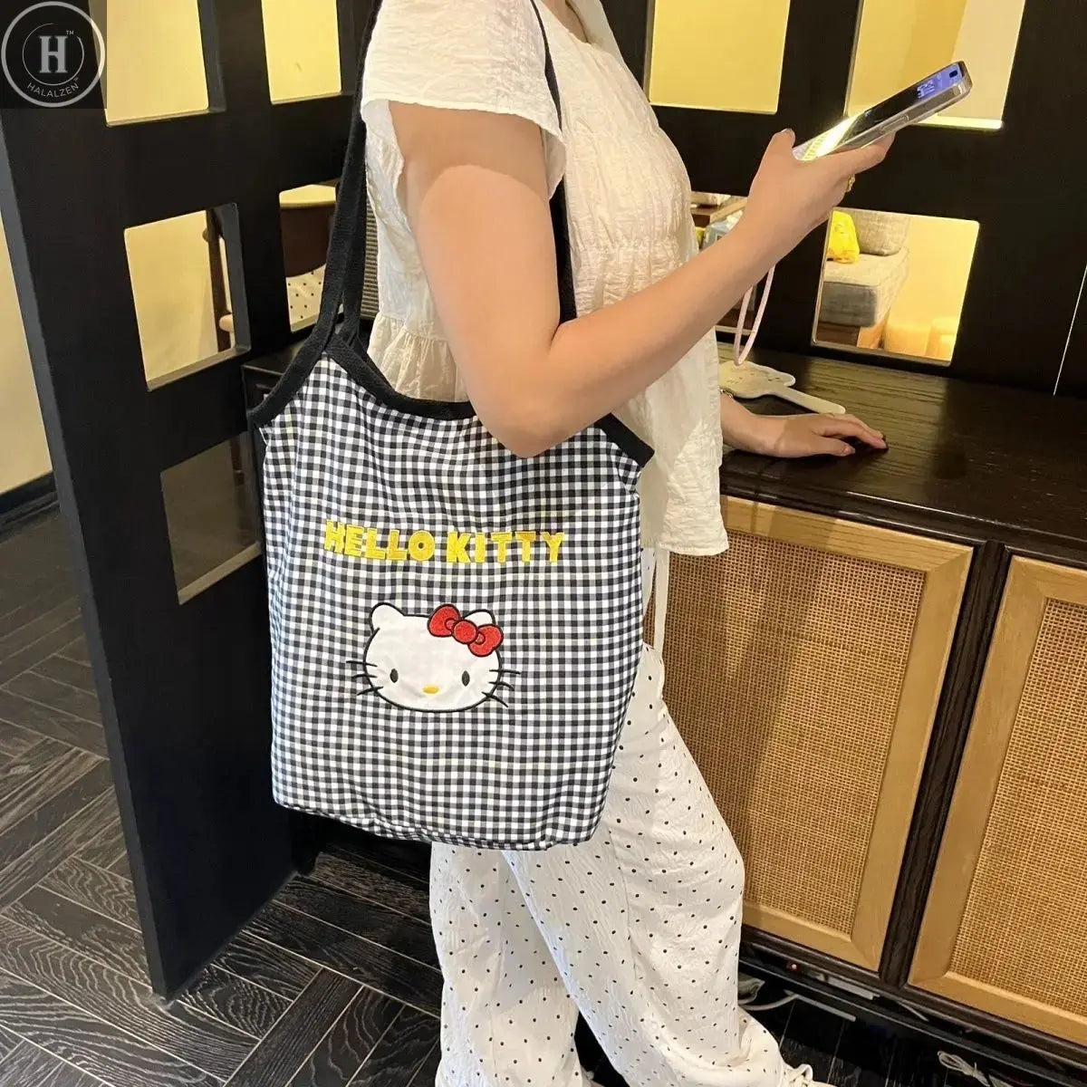 Kawaii Plaid Hello Kitty Women's Shoulder Bag Embroidered shoulder handbag Canvas bag Commuter Versatile Shoulder Handbag HALALZEN