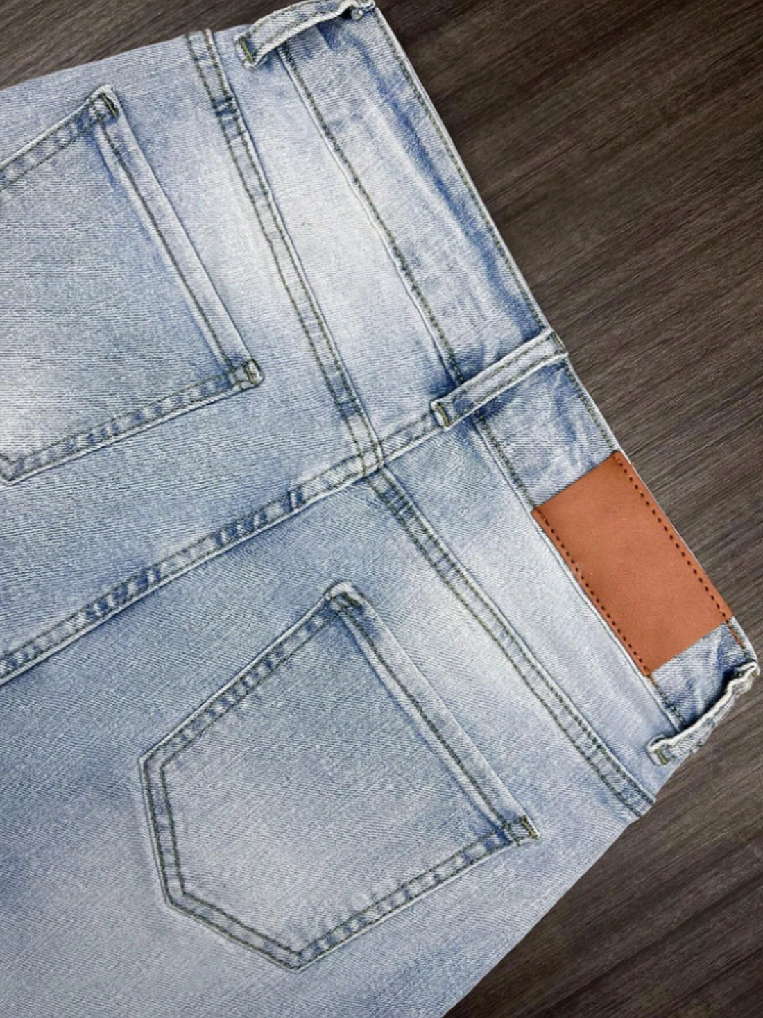 2025 Summer New Women's Light Blue Washed Straight Leg Jeans, Stylish Casual Jeans with Slanted Pockets, Machine Washable, Suita