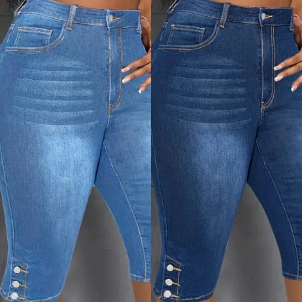 Large elastic slit button detail comfortable mid-length jeans