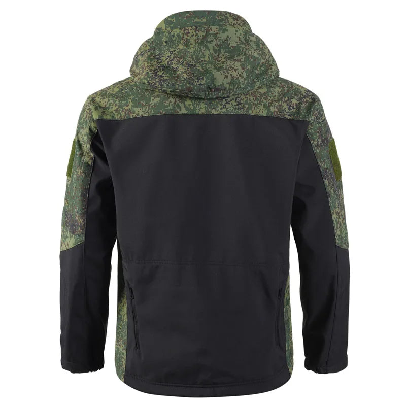 New Patchwork Soft Shell Tactical Hooded Jackets Mens Outdoor Waterproof Multiple Pockets Fleece Windbreak Male Caots Autumn