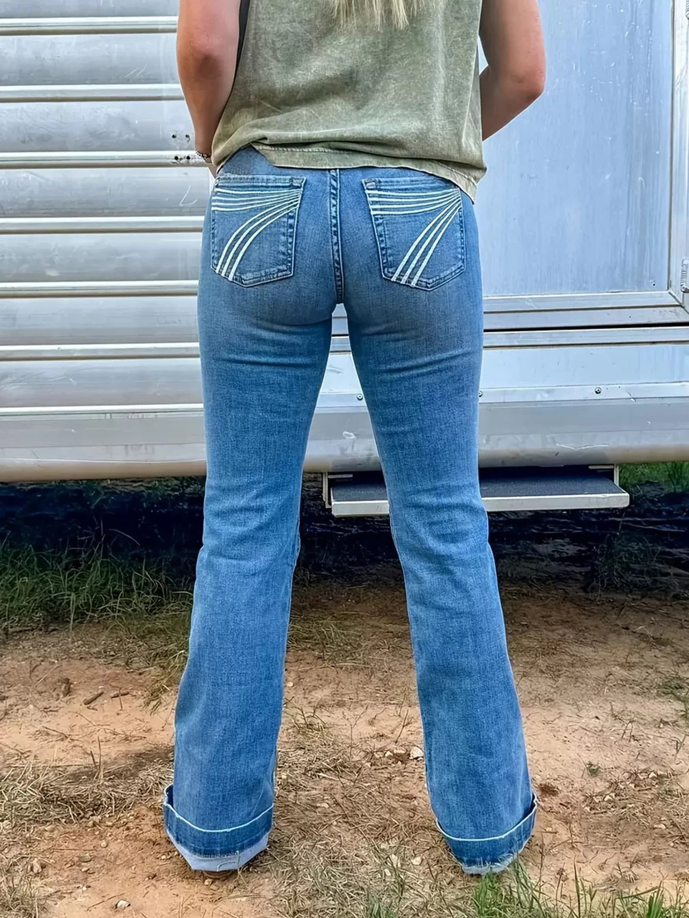 2025 New Women's High Waist Elastic Embroidered Horn Jeans, High Quality Versatile Fashion Casual Jeans, Machine Washable, Suita