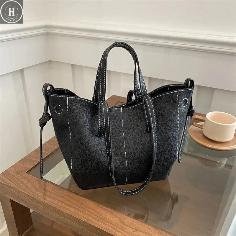 Stylish Casual Tote Bag, Large Capacity PU Leather Handbag Women Wing Bag, Fashionable Woman Bags, Commuting Shoulder Armpit Bag HALALZEN