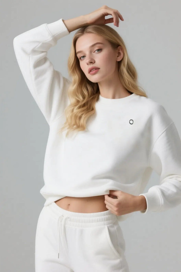 A heavyweight American three-dimensional reflective logo casual sports loose yoga round-neck sweatshirt