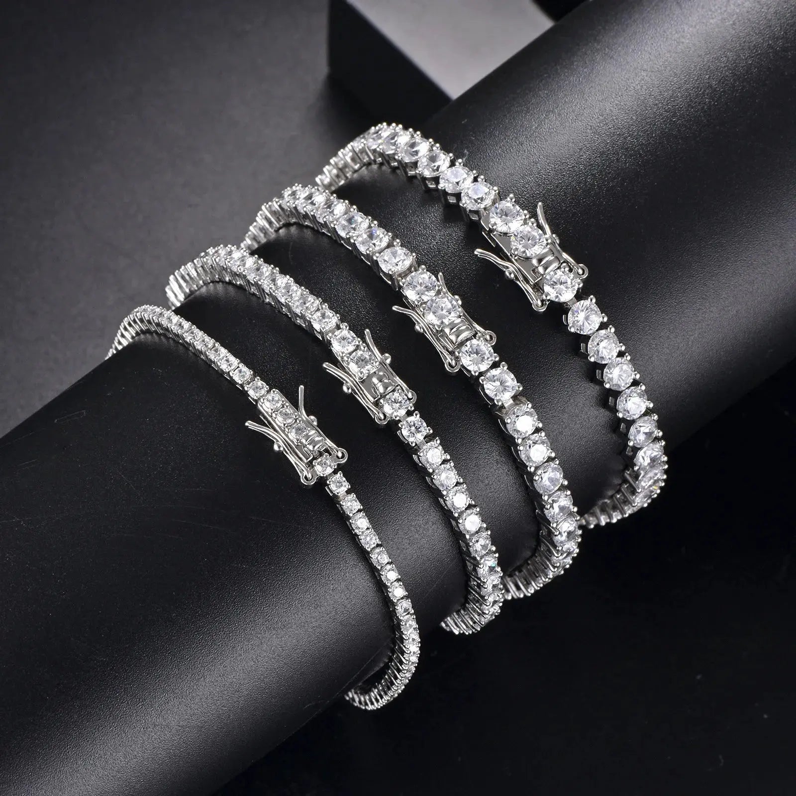 S925 Sterling Silver High Quality Fashionable  D Color VVS1 Full Moissanite Tennis Bracelet for Women Wedding Engagement Jewelry HALALZEN