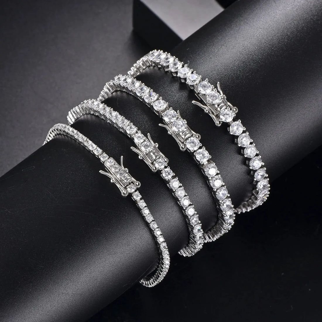 S925 Sterling Silver High Quality Fashionable  D Color VVS1 Full Moissanite Tennis Bracelet for Women Wedding Engagement Jewelry HALALZEN