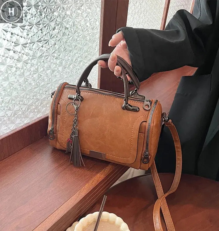 Tassel Decor Women's Large Capacity Shoulder Bag Fashion Zipper Crossbody Bags With Removable Strap Boston Handbag Женская сумка HALALZEN