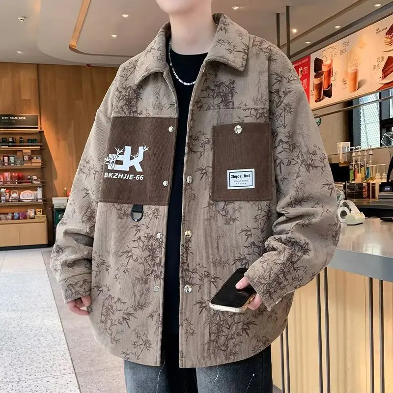 Denim jacket for men in spring and autumn, washed and tie dyed with ripped holes. Design sense of high street heavy-duty jacket