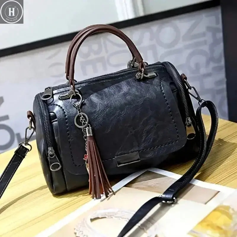 Large Capacity Shoulder Bag for Women with Tassel Decoration Fashion Detachable Chain Boston Handbag Shoulder Bag HALALZEN