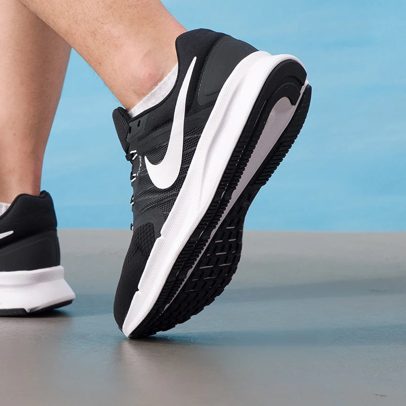 Nike (Nike) Run Swift 3 Men's Running Shoes Lightweight Breathable Casual Shoes Cushioning Rebound Sports Shoes Dr2695-002