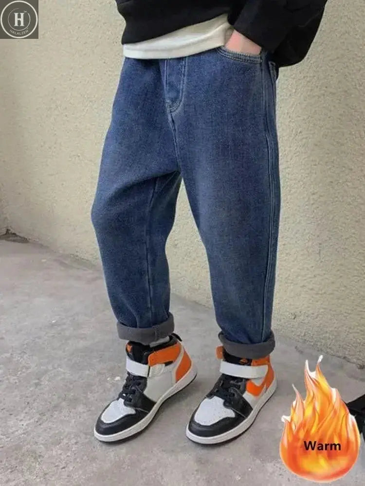 Boys' Pants Thickened One piece Velvet 2023 New Children's Fashionable Loose Jeans for Autumn and Winter Outwear HALALZEN