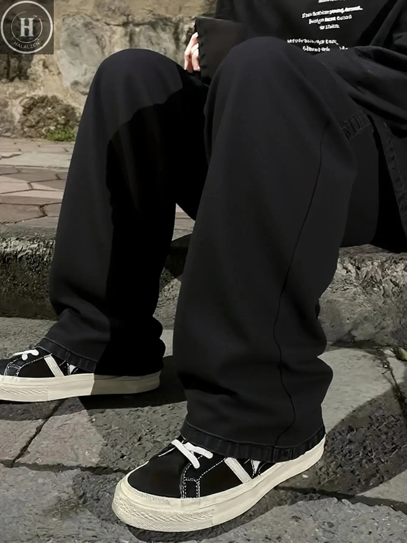 Men's black wide-leg jeans, loose and flowing, simple and versatile, easily creating street fashion and casual everyday style. Halalzen UK