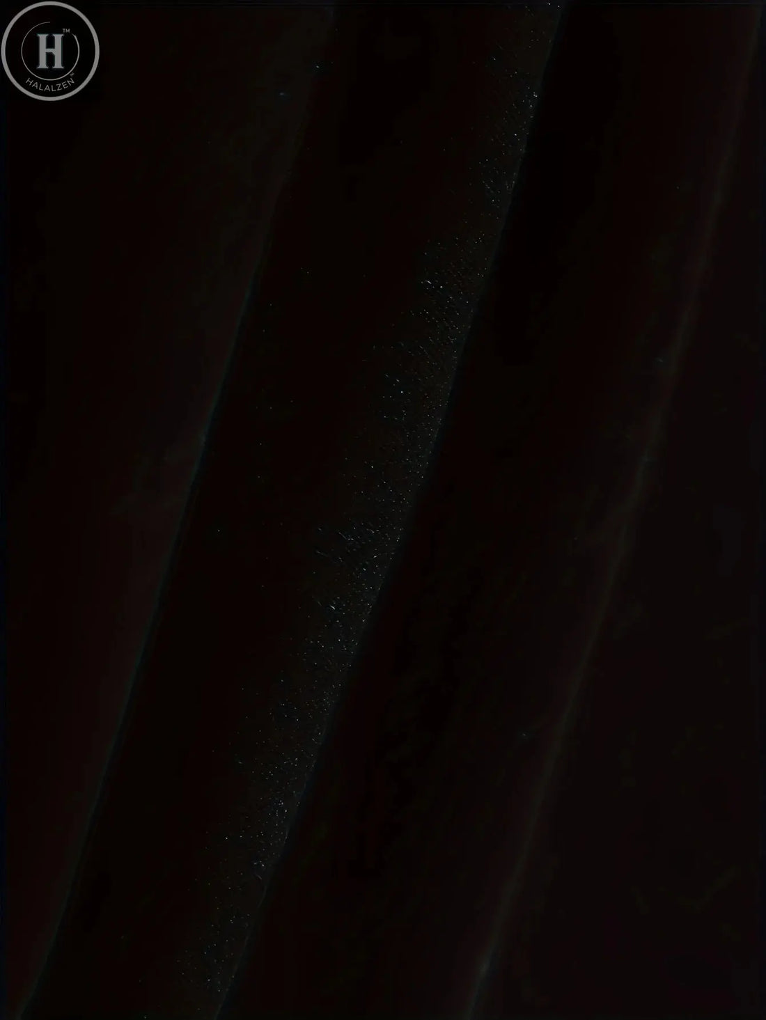 Men's black wide-leg jeans, loose and flowing, simple and versatile, easily creating street fashion and casual everyday style. Halalzen UK