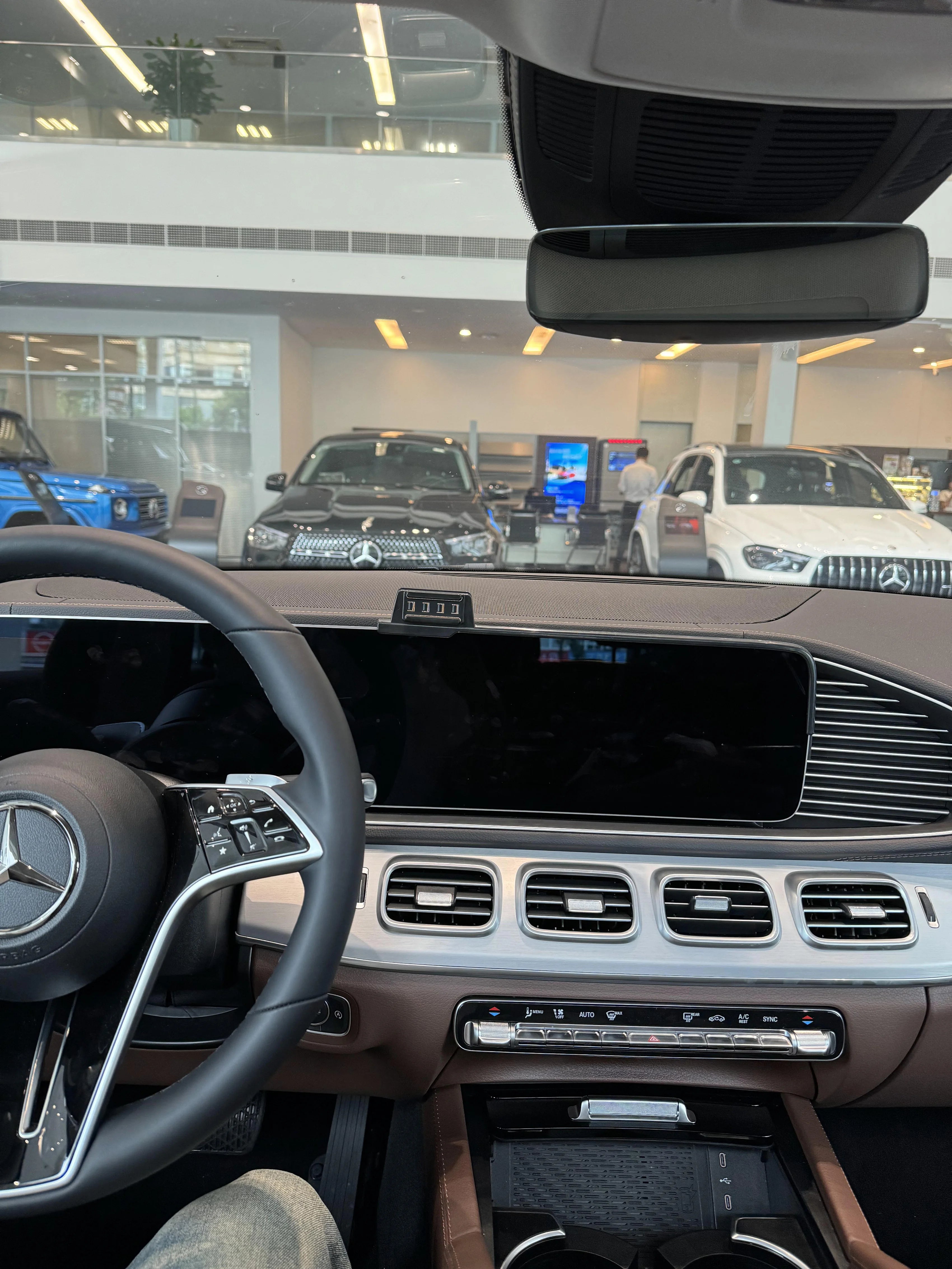 Used For Mercedes Benz GLE W167 GLS X167 2020-2024 12.3-Inch Screen Navigation Bracket Car Screen Navigation Fixed Phone Holder