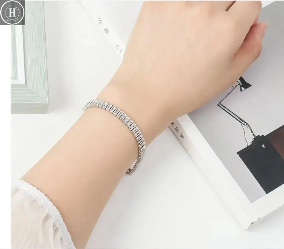 925 Sterling Silver Bracelet Elegant Zircon Crystal Fashion Jewelry For Women Engagement Wedding Glamour Jewelry 18CM HALALZEN