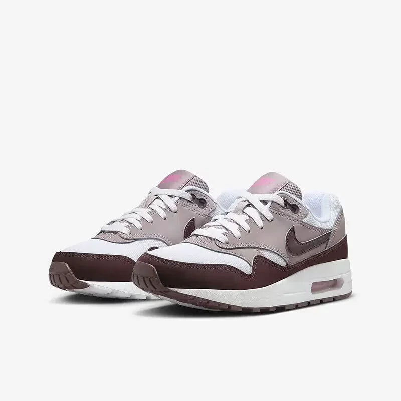 Nike's New Air-Cushion Model, Cushioning, Rebound, and Wear-Resistant Outdoor Women's Running Shoes, Soft, Stable, Supportive, Strong Grip, Daily Commuting Sports Running Shoes, Air Max 1 Retro Style, Comfortable and Versatil