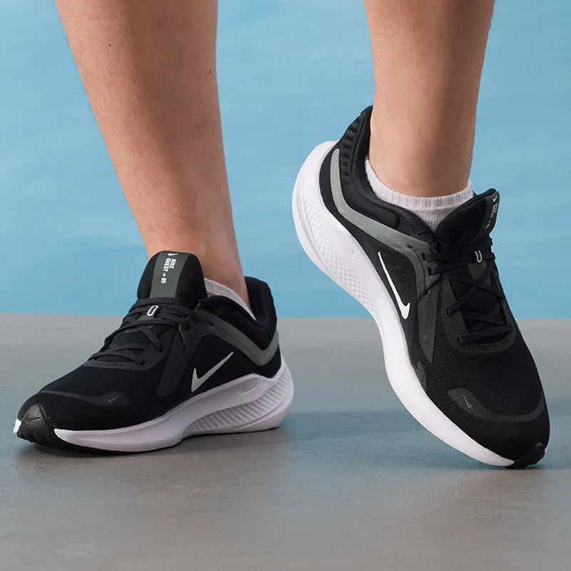 Nike (Nike) Quest 5 Men's Running Shoes, Fashionable Lightweight Sports Shoes, Cushioning and Breathable Training Shoes D0204-001