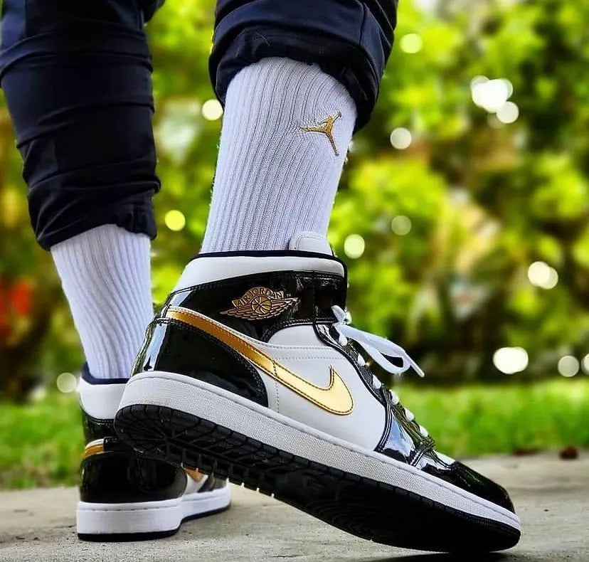 Original Air Jordan 1 Mid "Patent Black Gold" For and Men's Unisex Trend Retro Mid-Top Retro Classic Basketball Shoes