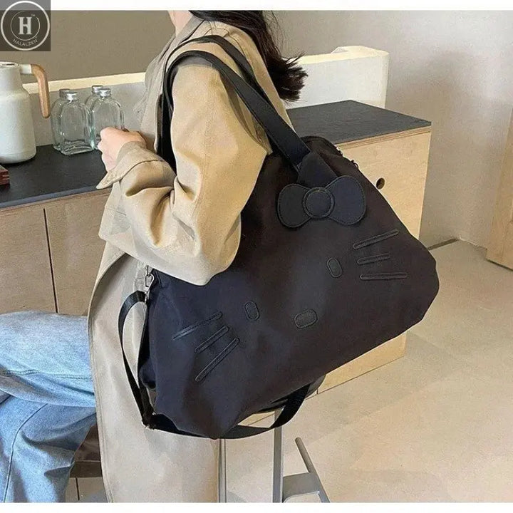 Sanrio large-capacity black travel bag KT business trip luggage bag Hello Kitty bow casual cartoon bag convenient backpack HALALZEN